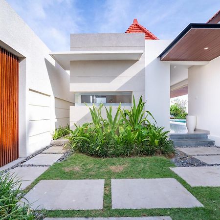 Fenosa Seminyak Villas By Nagisa Bali Экстерьер фото